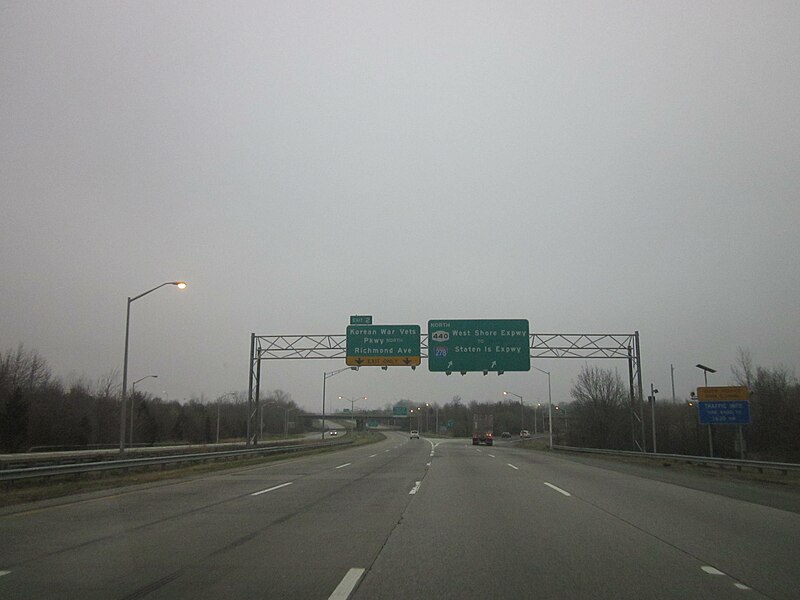 File:New York State Route 440 - 12042008075.jpg