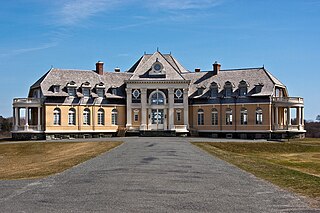 <span class="mw-page-title-main">Newport Country Club</span> Historic private golf club in the northeastern United States