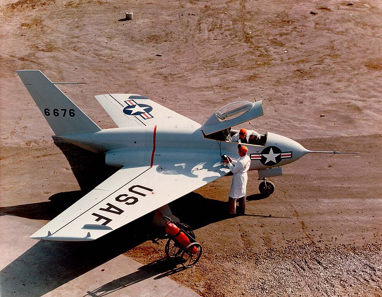 File:Northrop X-4 onground colour.jpg