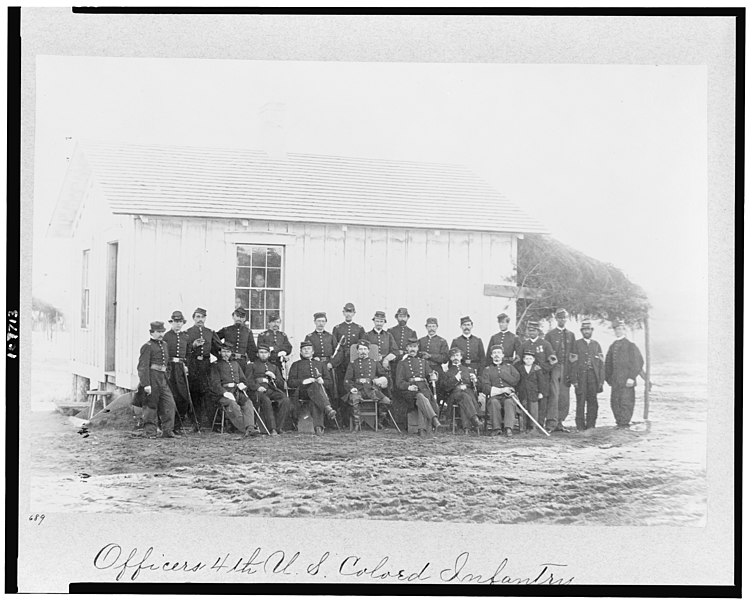 File:Officers 4th U.S. Colo(r)ed Infantry, Fort Slocum, April, 1865 LCCN93505852.jpg