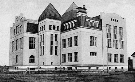 The newly built OSYK in 1908