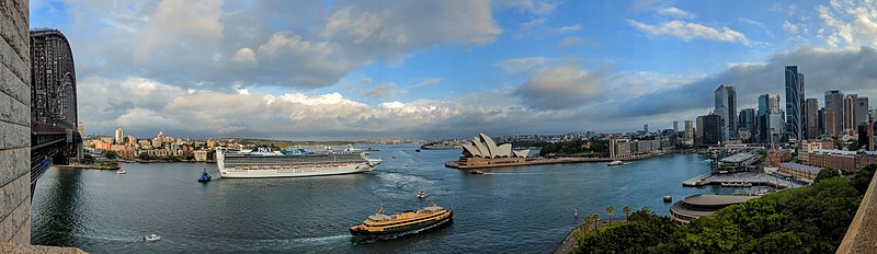 Pacific Adventure backing out of Circular Quay.jpg