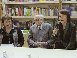 Boris Pahor at a public event together with the historians Milica Kacin Wohinz (left) and Marta Verginella (right)