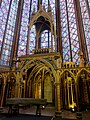 Paris Sainte-Chapelle: Geschichte, Beschreibung, Ehemalige Ausstattung