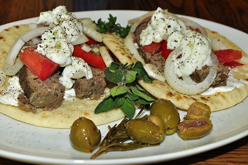 File:Pita with meat and goat cheese.jpg