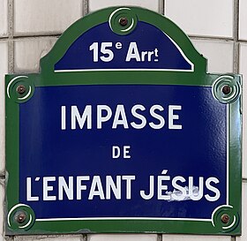 Voir la plaque.