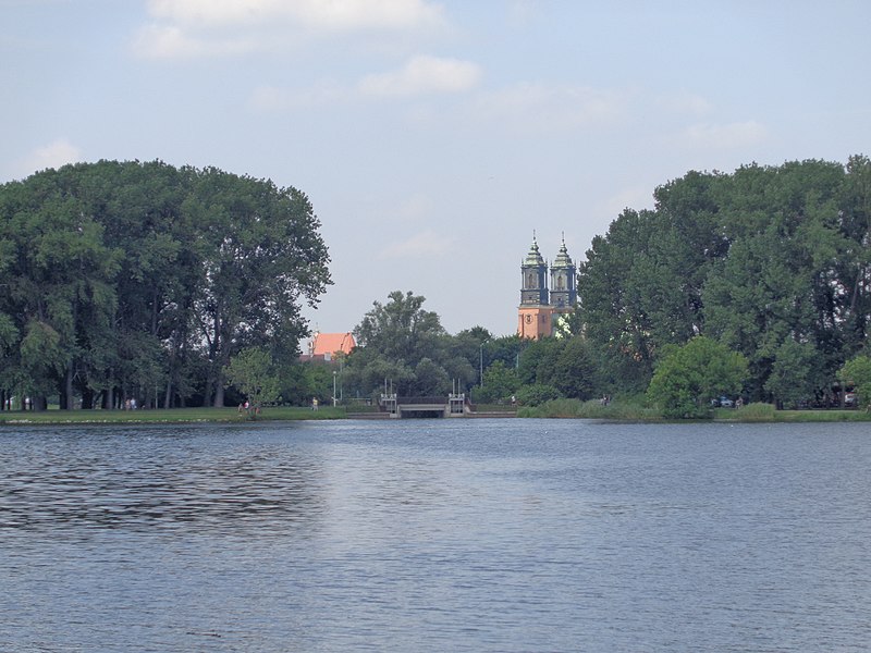 File:Poznań-Malta Lake.jpg