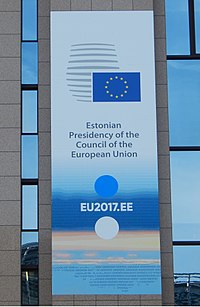 Présidence estonienne sur le bâtiment Europa.jpg