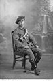 טוראי קליפטון הנרי ג'יימס הוד. חייל אוסטרלי מהרגימנט הרכוב ה-6. נהרג ב-5 בנובמבר 1917 בקרב על תל חווילפה