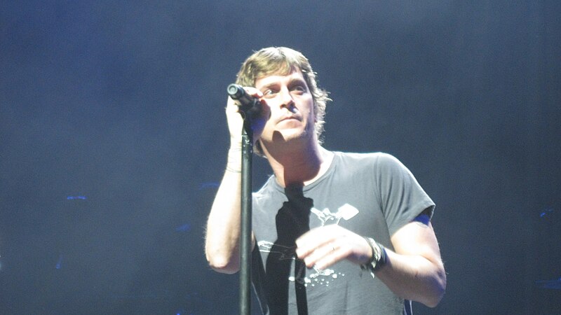 File:Rob Thomas - 1 -2013-04-30.JPG