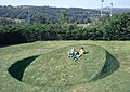 "איזון עגול"". אדמה, דשא, 2008. סנט-פלור, צרפת.