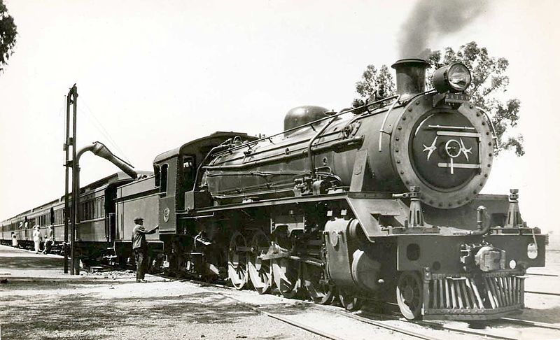 File:SAR Class 19B (4-8-2) Daisy.jpg