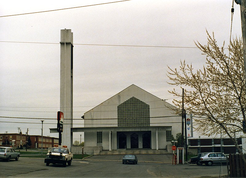 File:Saint-Jérôme-de-l'Auvergne, Charlesbourg 1986.jpg