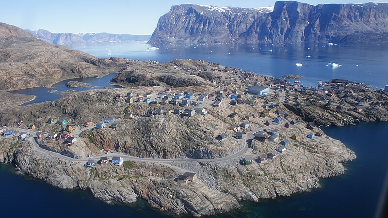 File:Salliaruseq-uummannaq-aerial.jpg