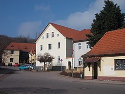 Carl-Wentzel-Platz in Salzatal