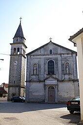 Die Kirche Sankt Martin auf dem Hauptplatz