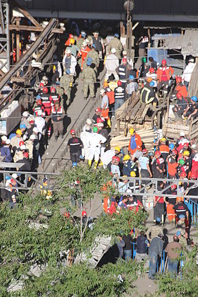 Akcja ratunkowa po katastrofie w kopalni Soma w Manisa w Turcji.