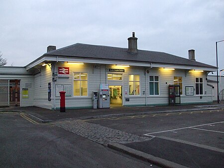 South Croydon stn building