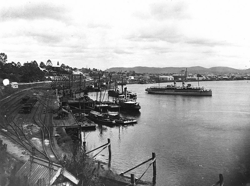 File:StateLibQld 1 270633 View of the South Brisbane coal wharves, ca. 1913.jpg