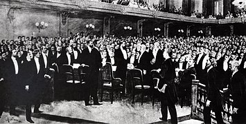 THEODOR HERZL AT THE FIRST ZIONIST CONGRESS IN BASEL ON 25.8.1897. תאודור הרצל בקונגרס הציוני הראשון - 1897.8.25D443-027.jpg