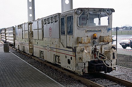 2 Hunslet 900 mm gauge battery locomotives for Trans Manche Link construction trains