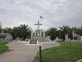 File:Terre-Aux-Boeufs Cemetery Mch 2012 Fernandez Torres.JPG - Wikimedia  Commons