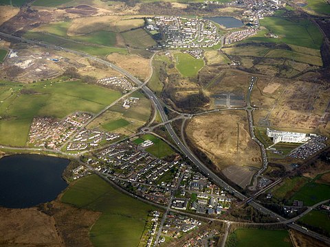 The M73 at Gartcosh from the air (geograph 5178295).jpg
