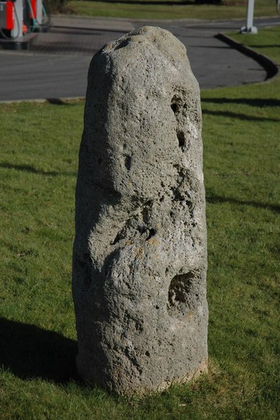 File:Tibble Stone, Teddington Hands - geograph.org.uk - 712138.jpg