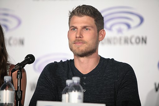 Travis Van Winkle (26062552961)