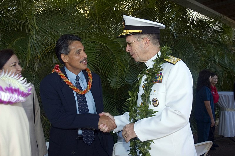File:US Navy 051207-N-8157C-053 Chief of Naval Operations Adm. Mike Mullen is greeted by LT. Governor of Hawaii, Duke Aiona during the 64th commemoration of the Dec. 7, 1941 attack on Pearl Harbor, Hawaii.jpg