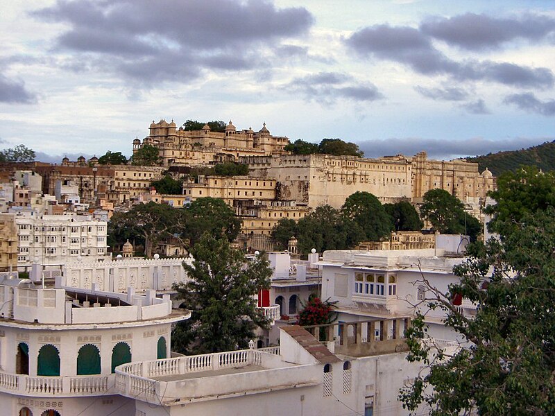 File:Udaipur-City Palace.jpg