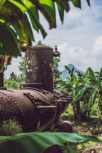 File:Usine sucrière de Poroani (Mayotte).jpg