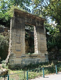 Trocadéro'nun Vestiges Tuileries bahçeleri 11.jpg