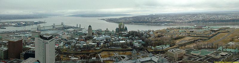 File:VieuxQuebec 2003-0427 VueDeLaVieilleVilleEtDeLaCitadelle.jpg