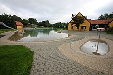 Schwimmbecken