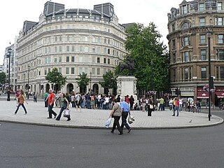 <span class="mw-page-title-main">Charing Cross</span> The point from which distances from London are measured