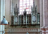 Vienna - Minoritenkirche, organ.JPG