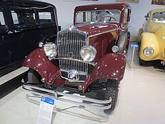 Wikov 35, sedan 4 dvéřový (1931).jpg