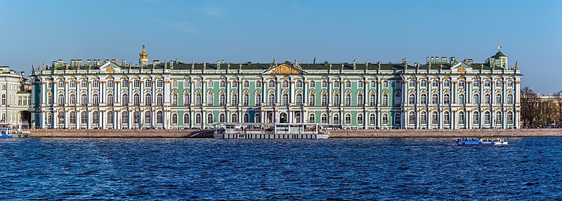 File:Winter Palace Panorama 4.jpg