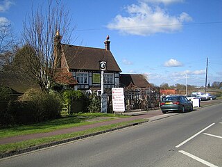 <span class="mw-page-title-main">World's End, Buckinghamshire</span> Human settlement in England
