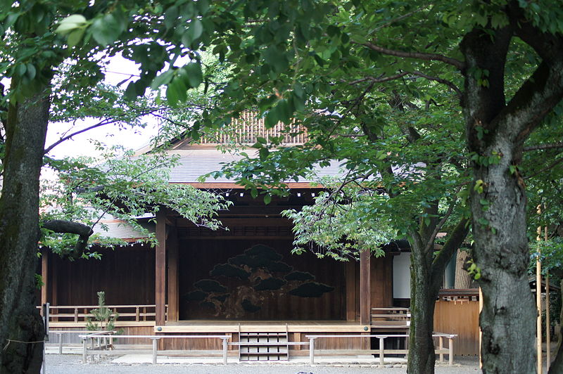 File:Yasukuni Shirine Nogakudo 01.jpg