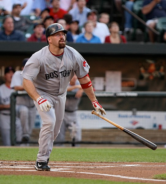 Kevin Youkilis broke into pro baseball with the 2001 Spinners, and batted .317 in 59 games.