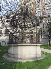 Zierbrunnen, Museum für Angewandte Kunst, Vienna