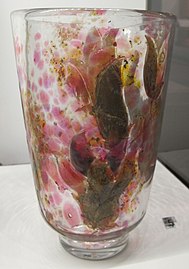 Magnolia vase (1889), (Musée des Arts Decoratifs)