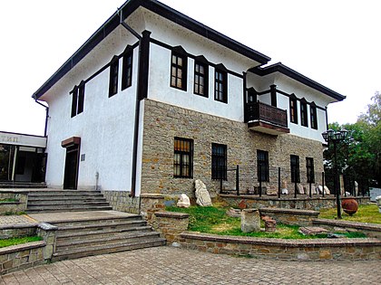 Куќа на ул. Тошо Арсов бр. 2, Штип/House at Tošo Arsov Str. num. 2, Štip Photographer: Тиверополник