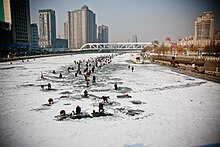 Зимняя рыбалка на Хайхэ в Тяньцзине