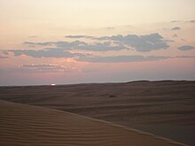 الصحراء العمانية تمتاز بجوها البديع في الشتاء .