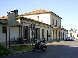 07180006lugotrainstation.JPG