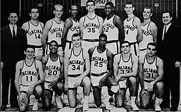 1962 Cincinnati Bearcats.jpg