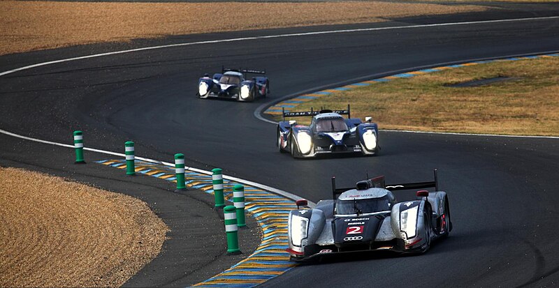 File:2011 Le Mans 24 Race 01.jpg